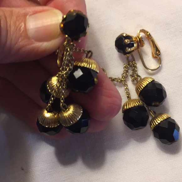 Earings - Picture 4 of 8